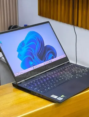 New Laptop Lenovo Legion 7 16GB Intel Core i7 SSD 512GB