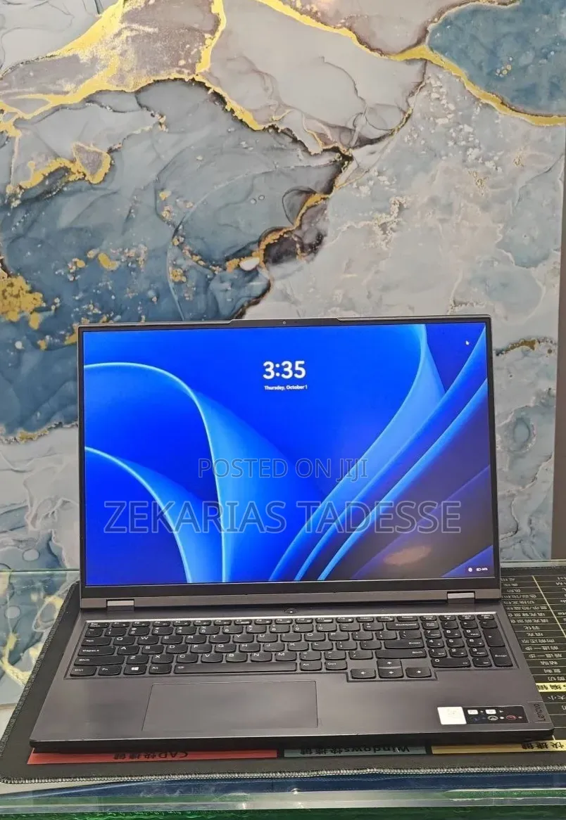 New Laptop Lenovo Legion 5 16GB AMD Ryzen 7 SSD 512GB