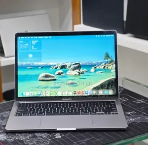 New Laptop Apple MacBook Pro 2022 M2 16GB Apple M2 SSD 256GB