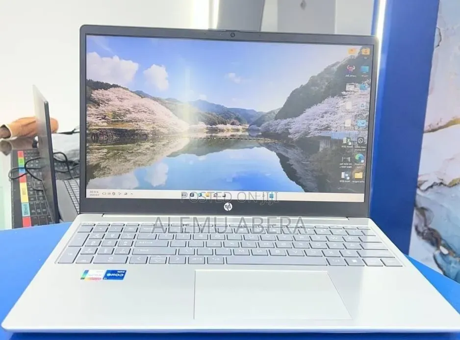 New Laptop HP Stream Notebook 16GB Intel Core i5 SSD 1T