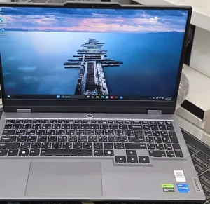 New Laptop Lenovo LOQ 15IRH8 16GB Intel Core i5 SSD 512GB