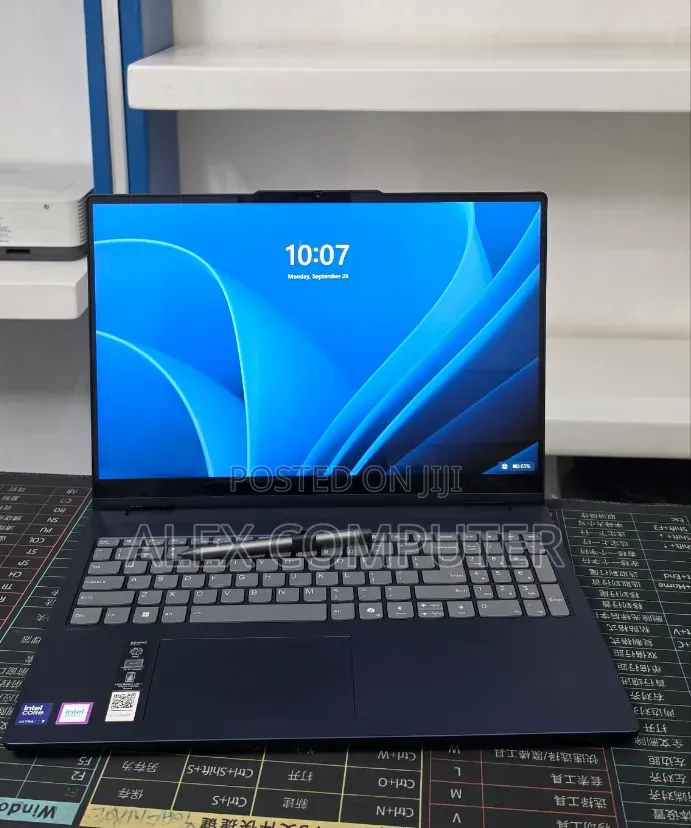New Laptop Lenovo 32GB Intel Core Ultra 7 SSD 1T