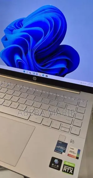 New Laptop HP Pavilion 14 16GB Intel Core i7 SSD 512GB