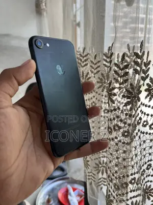 Apple iPhone 7 32 GB Black