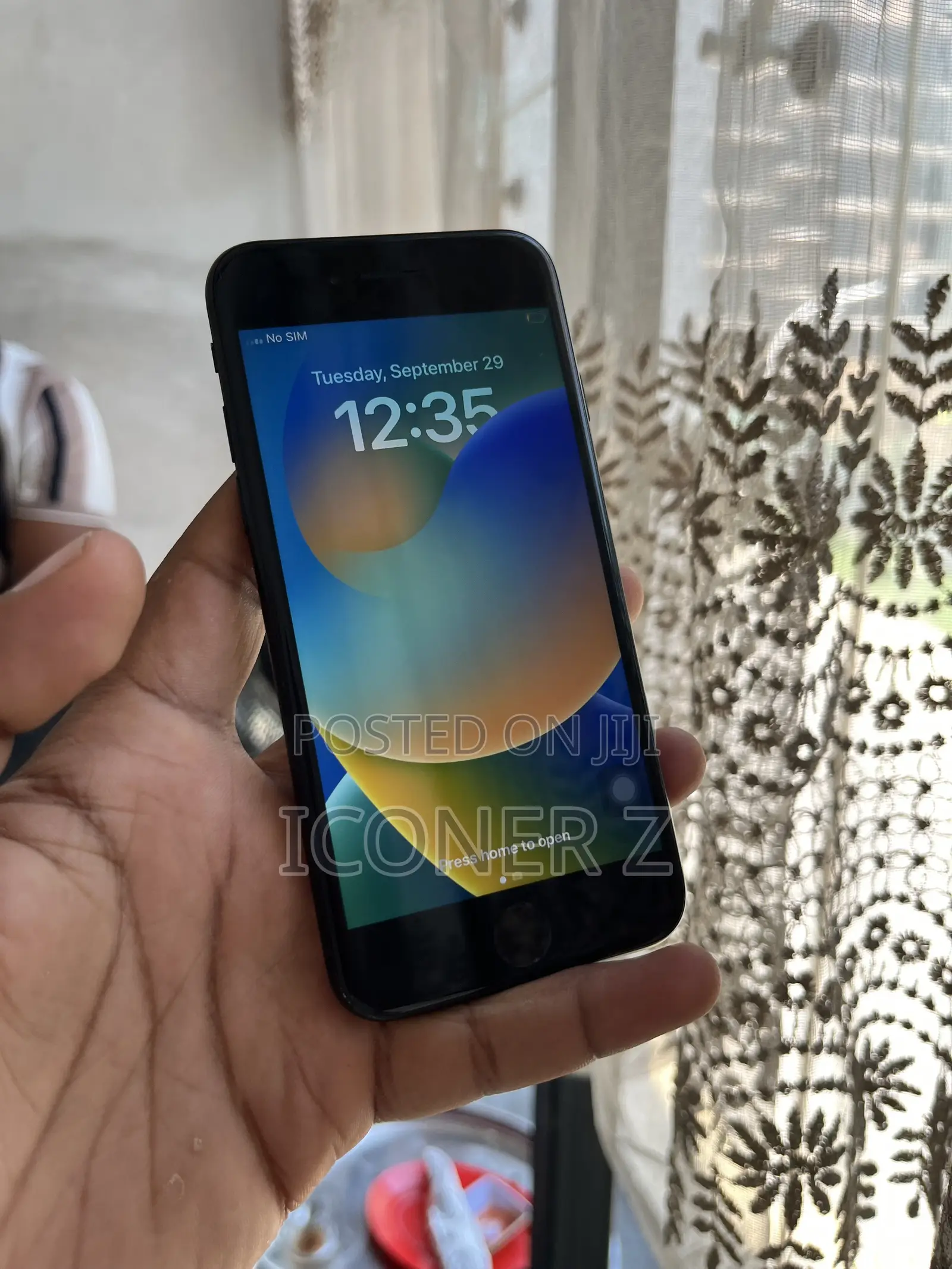 Apple iPhone SE (2022) 128 GB Black