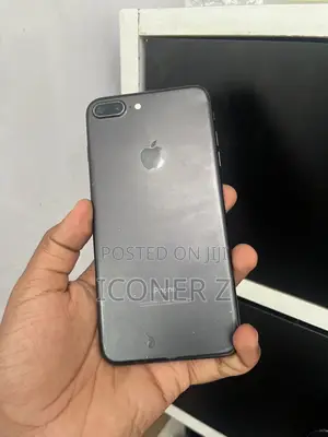 Apple iPhone 7 Plus 32 GB Black