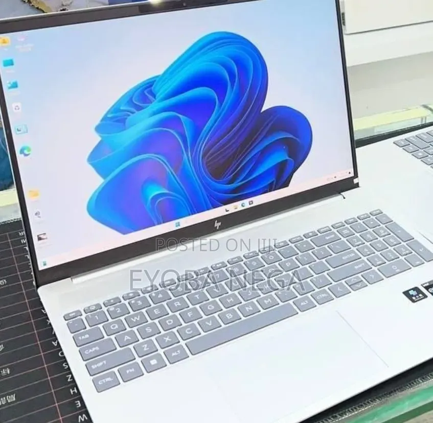 New Laptop HP Pavilion 15 16GB Intel Core i7 SSD 1T