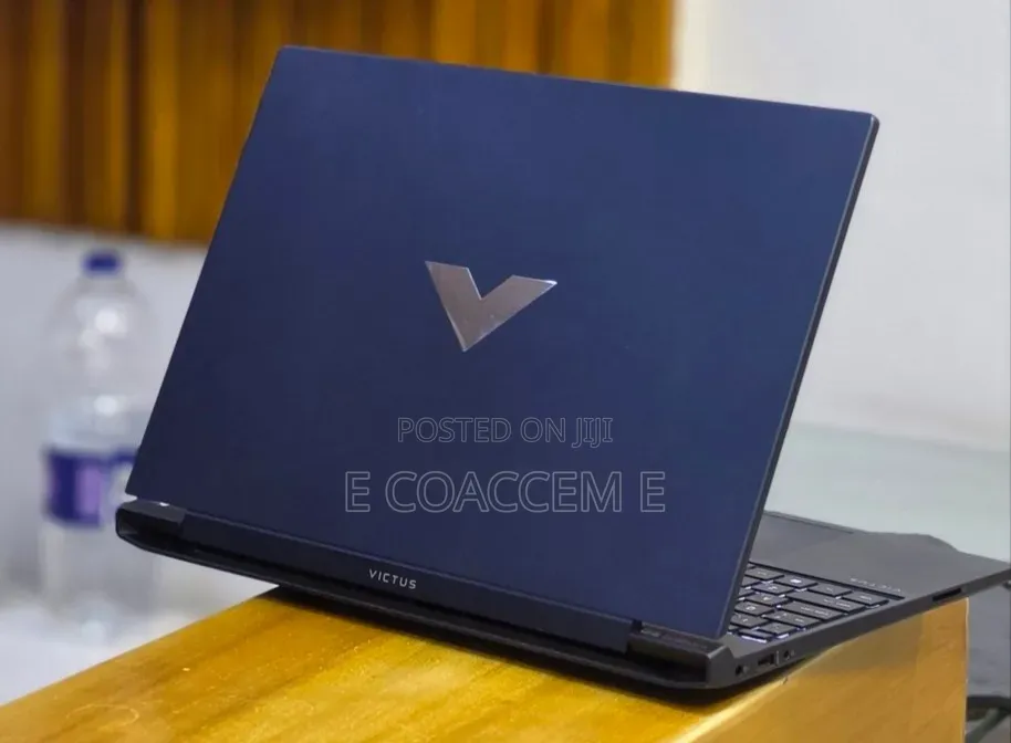 New Laptop HP Victus 15 16GB Intel Core i5 SSD 512GB