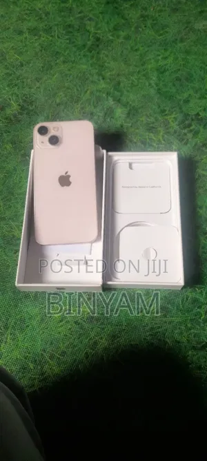 New Apple iPhone 13 128 GB Gold