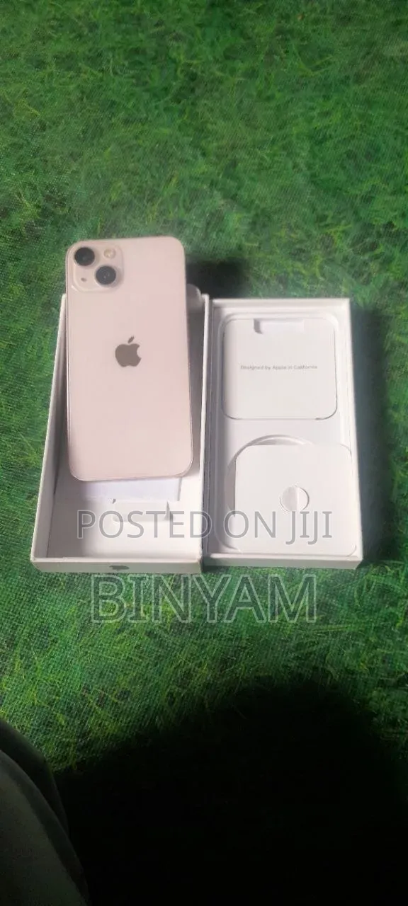 New Apple iPhone 13 128 GB Gold