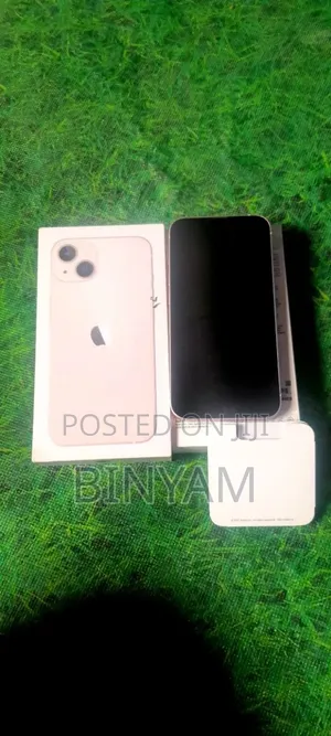 New Apple iPhone 13 128 GB Gold