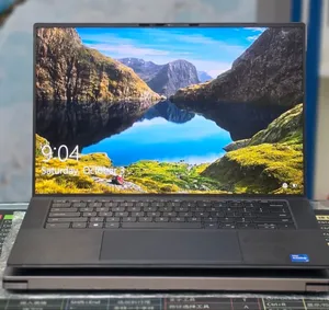 New Laptop Dell Precision 5570 16GB Intel Core i7 SSD 512GB