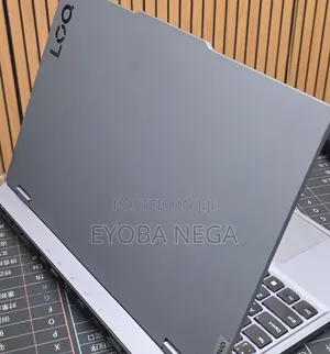 New Laptop Lenovo LOQ 15AHP10 8GB Intel Core i5 SSD 512GB