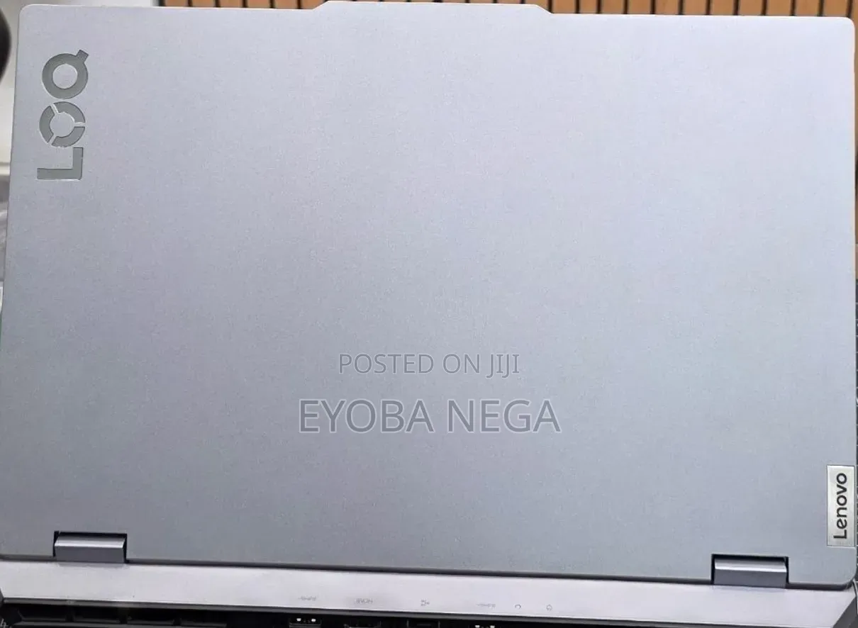 New Laptop Lenovo LOQ 15AHP10 8GB Intel Core i5 SSD 512GB