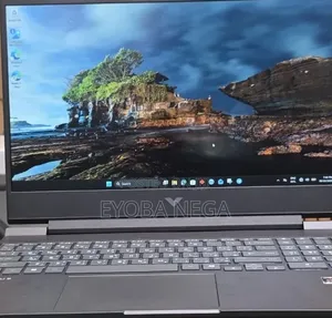 New Laptop HP Victus 16 8GB AMD Ryzen 7 SSD 512GB