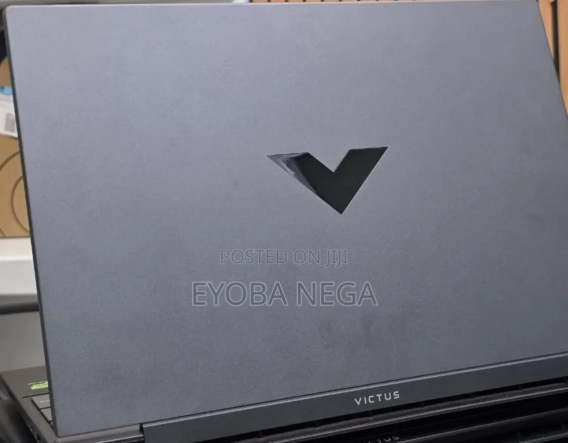 New Laptop HP Victus 16 8GB AMD Ryzen 7 SSD 512GB