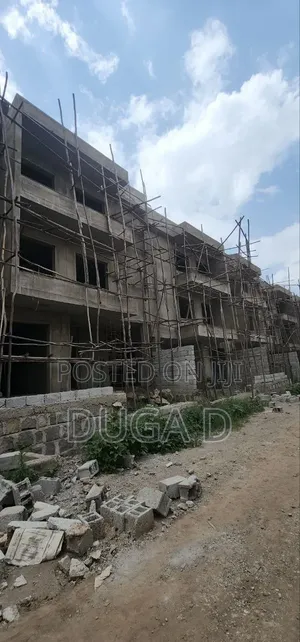 4bdrm Villa in Eniy Realestate, Bole for sale