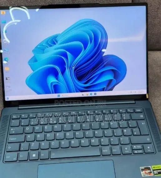 New Laptop Lenovo Yoga 7i 16GB AMD Ryzen 7 SSD 512GB