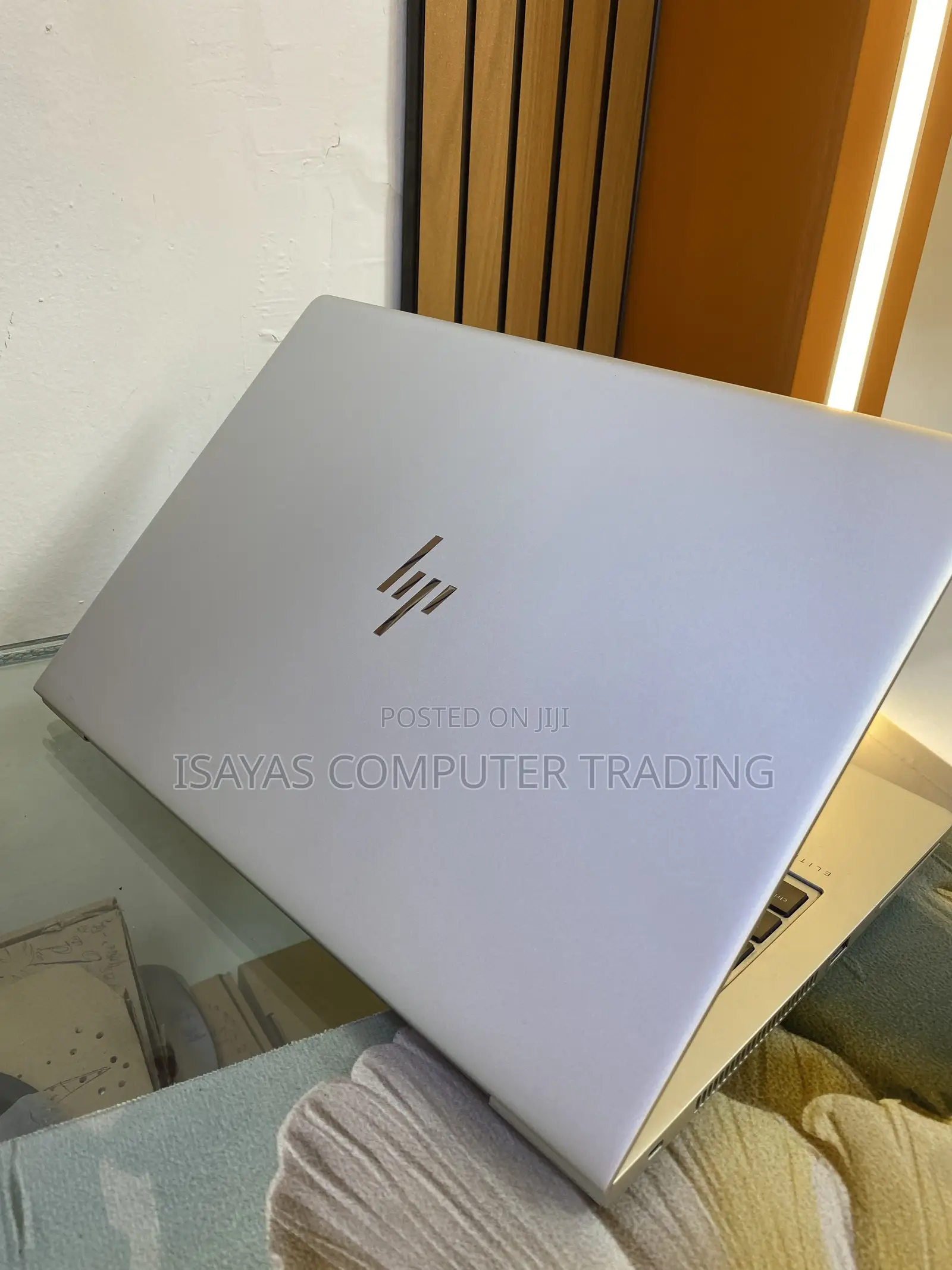 New Laptop HP EliteBook 840 G5 8GB Intel Core i7 SSD 512GB