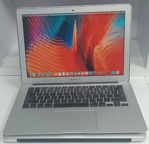 New Laptop Apple MacBook Pro 2017 8GB Intel Core i5 SSD 256GB