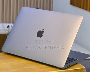 New Laptop Apple MacBook Air 2020 M1 16GB SSD 512GB