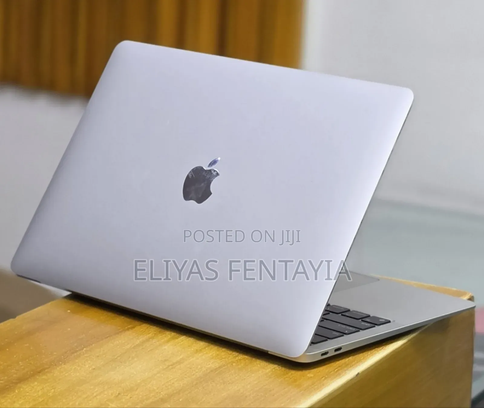 New Laptop Apple MacBook Air 2020 M1 8GB SSD 256GB