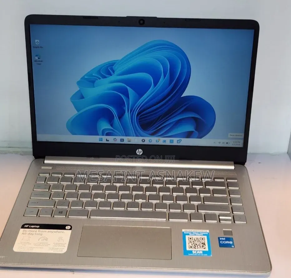 New HP EliteBook 6 G1i Notebook AI PC 4GB Intel Core i5 SSD 256GB