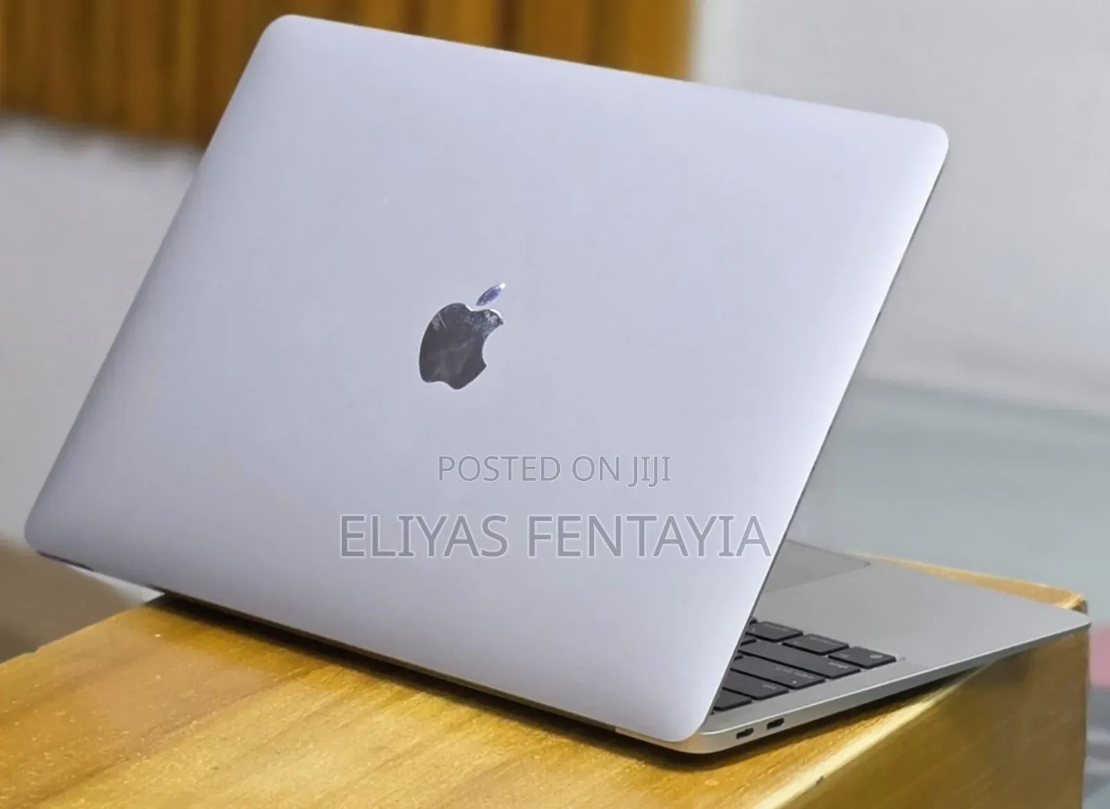 New Laptop Apple MacBook Air 2020 M1 8GB SSD 256GB