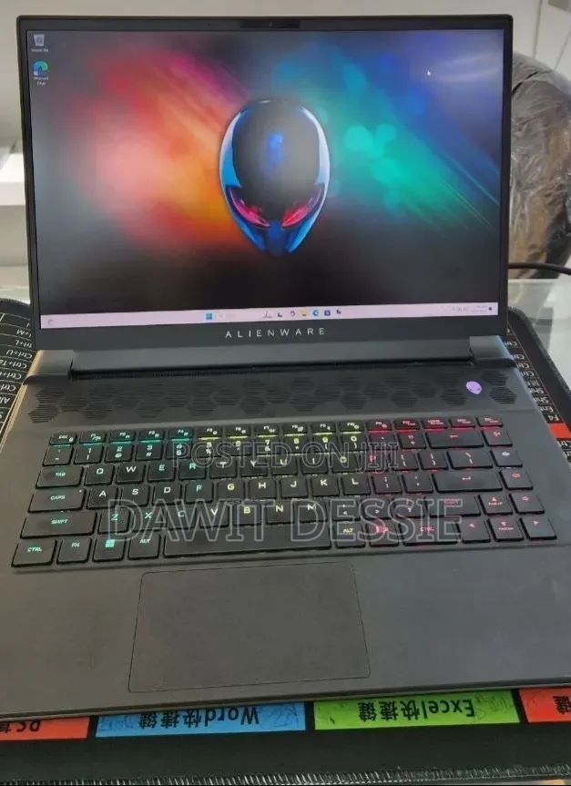 New Laptop Alienware M16 R1 16GB AMD Ryzen 9 SSD 1T