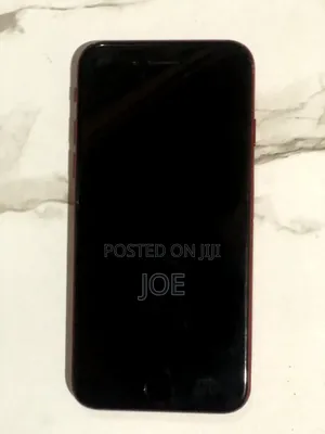 Apple iPhone SE (2022) 64 GB Red