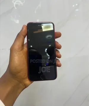 Apple iPhone SE (2022) 64 GB Red