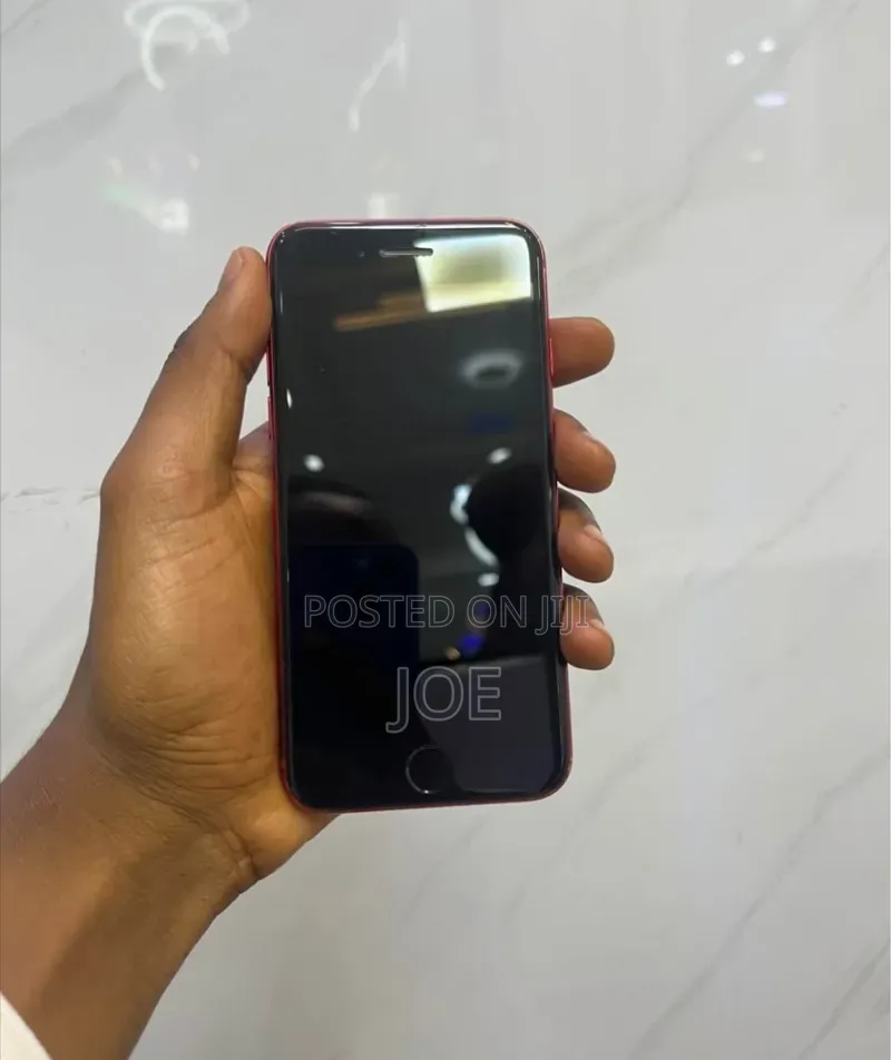 Apple iPhone SE (2022) 64 GB Red