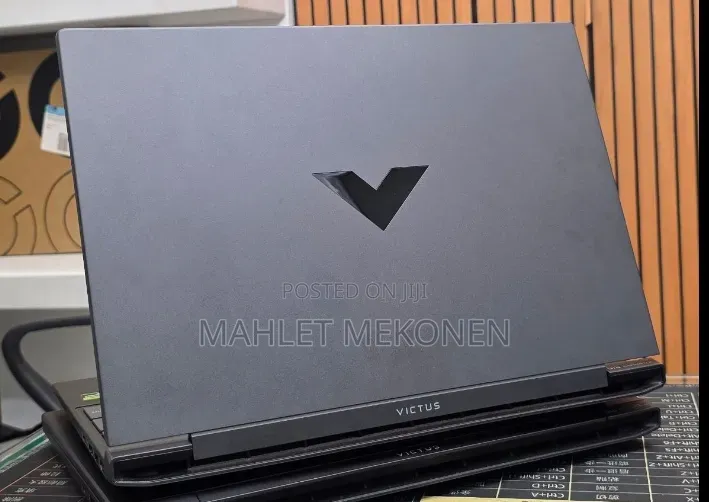 New Laptop HP Victus 16 8GB AMD Ryzen 7 SSD 512GB