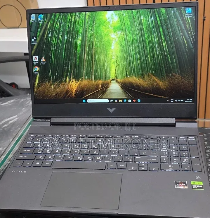 New Laptop HP Victus 16 8GB AMD Ryzen 7 SSD 512GB