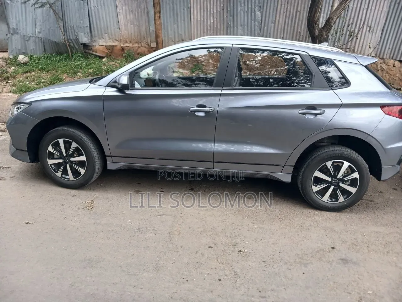 BYD E2 43 kWh 94 hp FWD 2025 Gray