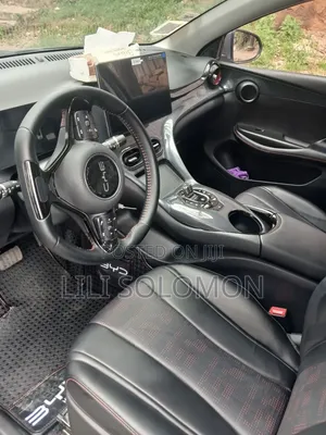 BYD E2 43 kWh 94 hp FWD 2025 Gray