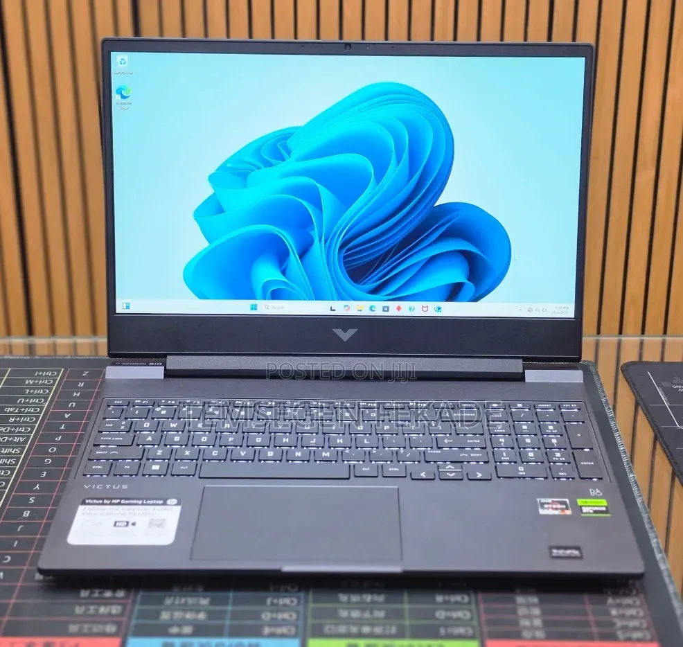 New Laptop HP Victus 15 8GB AMD Ryzen 7 SSD 512GB