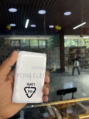 Huawei Mobile WiFi LTE Cat7 Pocket Router (3000mAh)