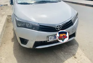 Toyota Corolla 2016 Silver