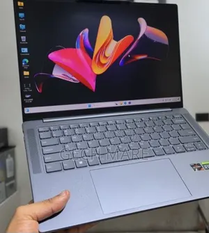New Laptop Lenovo Yoga 7i 16GB AMD Ryzen 7 SSD 512GB