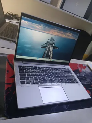 New Laptop HP EliteBook 840 G8 16GB Intel Core i7 SSD 512GB