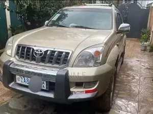 Toyota Land Cruiser Prado 2006 Gold