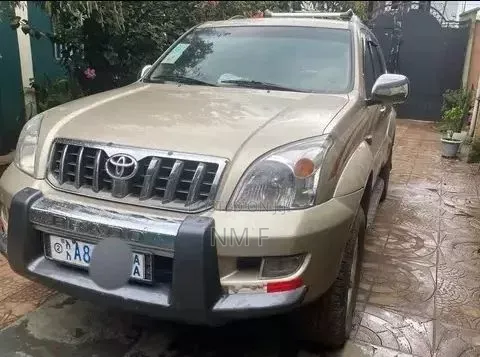 Toyota Land Cruiser Prado 2006 Gold