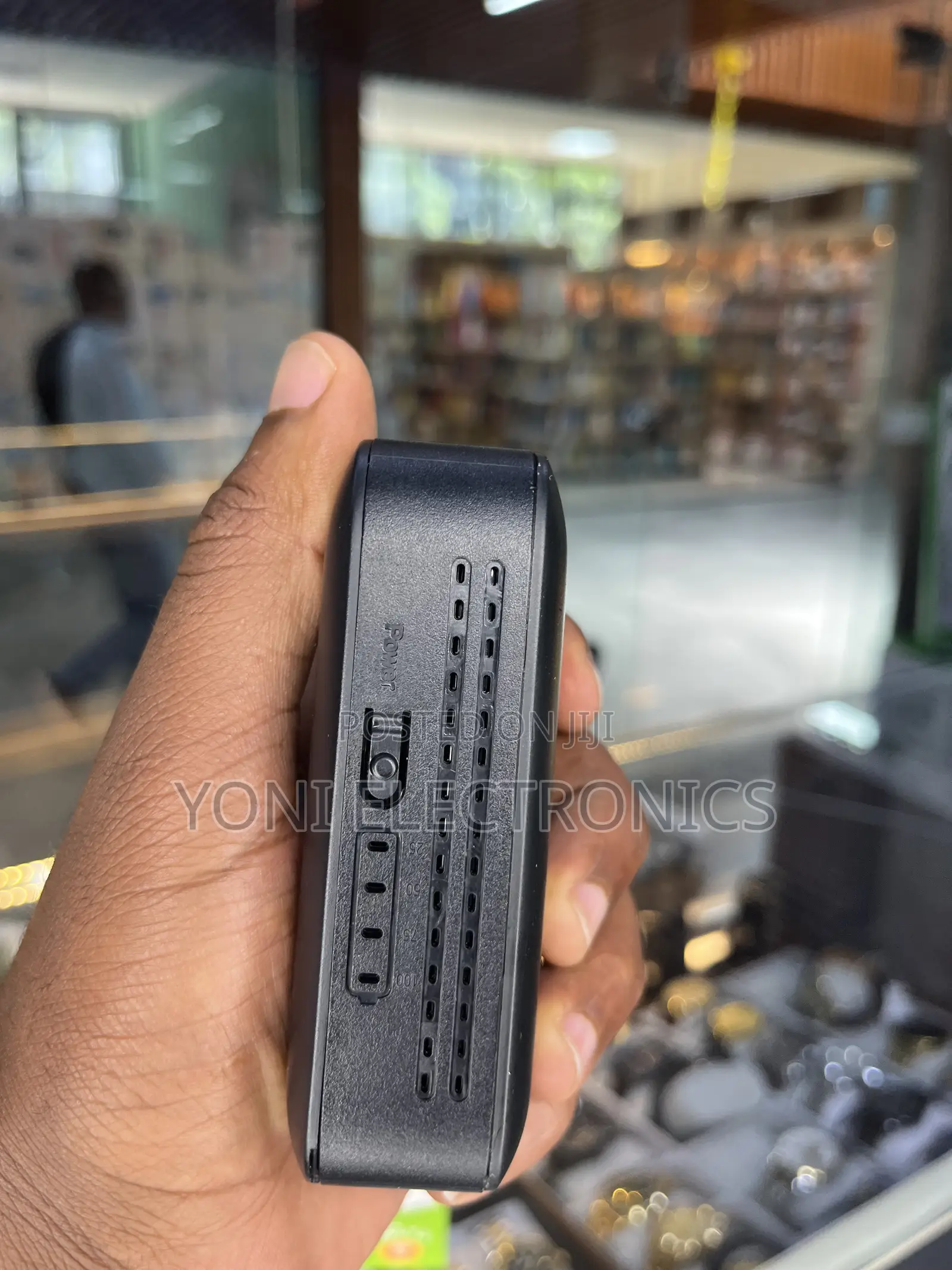 Rugga's 4G LTE Pocket WiFi Router & 10000mAh Powerbank
