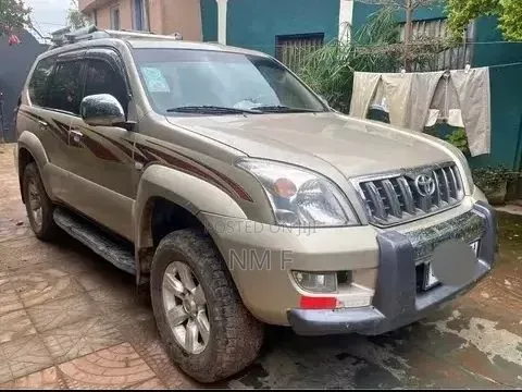 Toyota Land Cruiser Prado 2006 Gold