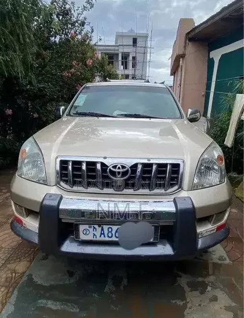 Toyota Land Cruiser Prado 2006 Gold