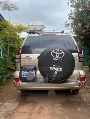 Toyota Land Cruiser Prado 2006 Gold