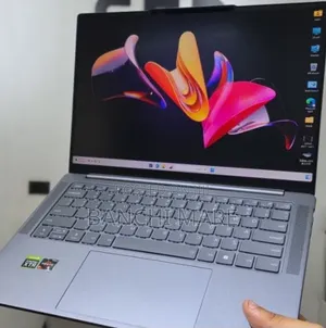 New Laptop Lenovo Yoga 7i 16GB AMD Ryzen 7 SSD 512GB