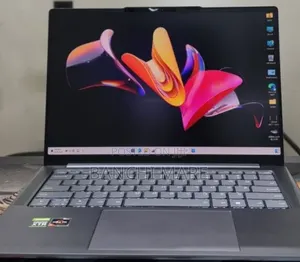 New Laptop Lenovo Yoga 7i 16GB AMD Ryzen 7 SSD 512GB