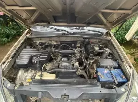 Toyota Land Cruiser Prado 2006 Gold